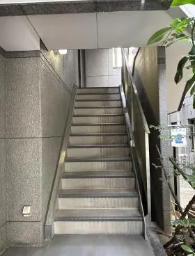 西麻布広瀬ビルの外観