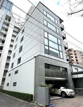 EM南麻布ビルの外観