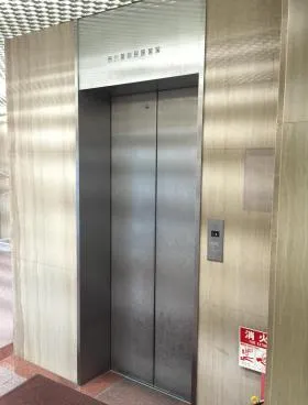 第2高取ビルの外観