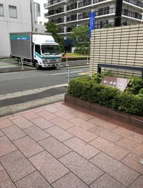 第2高取ビルの外観