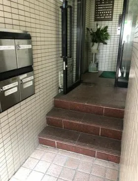 石阪ビルの外観
