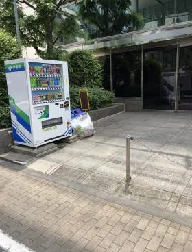 デイリーフーズビルの外観