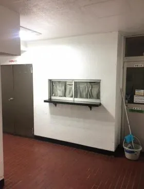 ユタカ産業ビルの外観