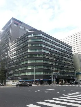 京橋第一生命ビルの外観