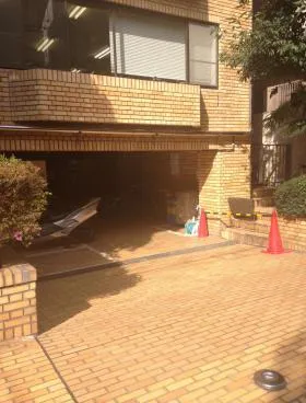 仙石山アネックスの外観