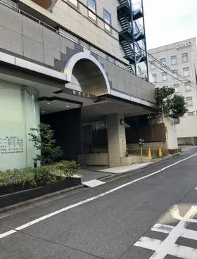 新井ビルの外観