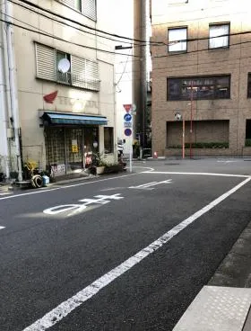 新井ビルの外観