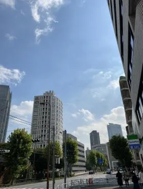 乃木坂パークフロントビルの外観