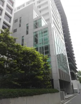 元赤坂MIビルの外観