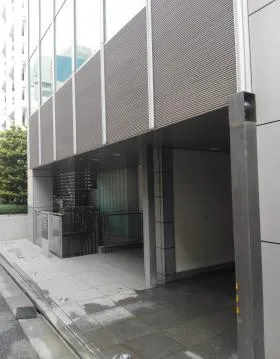 元赤坂MIビルの外観