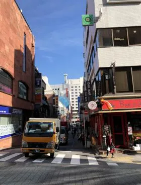 陶香堂ビルの外観