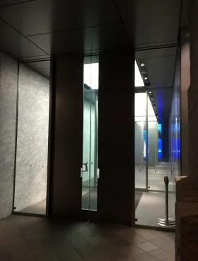 oak omotesandoビルの外観