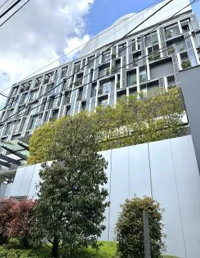 oak omotesandoビルの外観