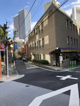 赤坂霞山ビルの外観