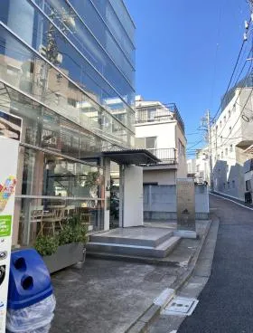 SHUN南青山ビルの外観