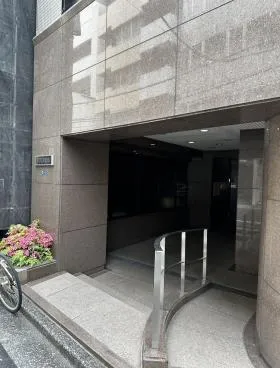 三宅屋ビルの外観