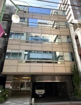 COSMICビルの外観