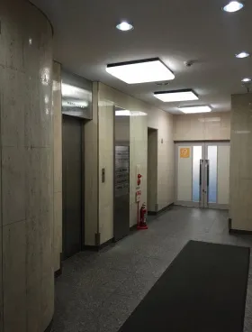 森隆ビルの外観
