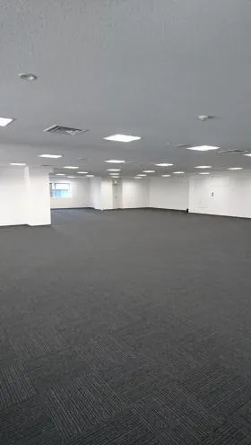 近鉄銀座中央通り(旧TH銀座)ビルの外観