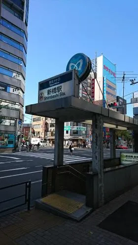 近鉄銀座中央通り(旧TH銀座)ビルの外観