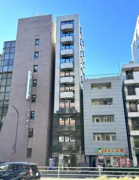 コスモタワービルの外観