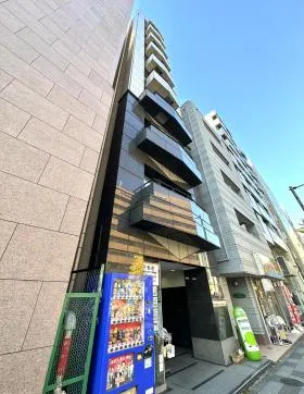 コスモタワービルの外観