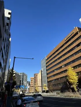 コスモタワービルの外観