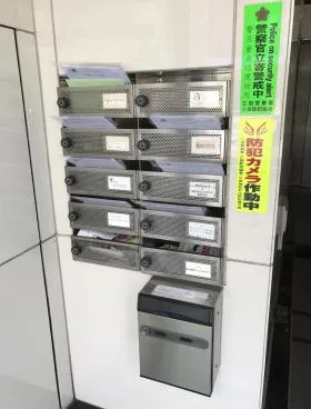芝アビタシオンビルの外観