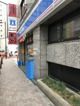 サンシャイン5ビルの外観
