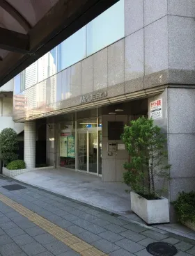 NET1三田ビルの外観