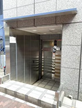 高輪小野ビルの外観