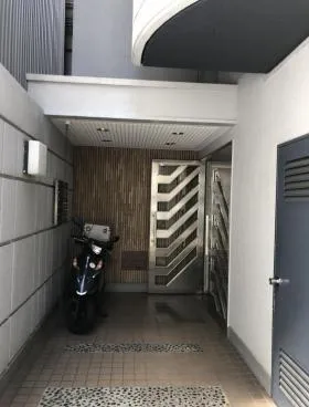 KYビルの外観