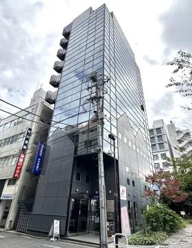 UF5ビルの外観