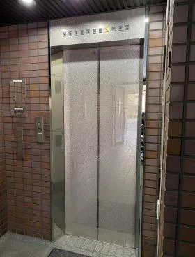 芝コバヤシビルの外観