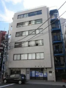 東化ビルの外観
