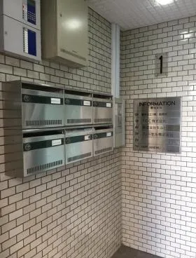 東化ビルの外観