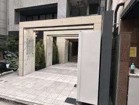 KAYA水道橋(旧:THE GATE 水道橋)ビルの外観
