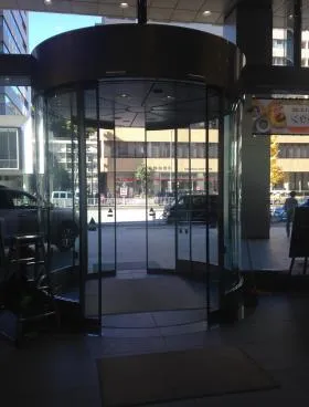 センチュリー三田ビルの外観