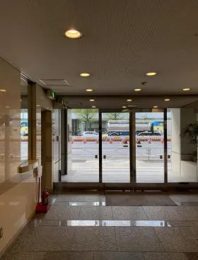 YCC高輸ビルの外観