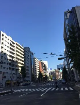 芝ワカマツビルの外観