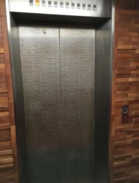 アドバンテック南青山ビル(旧:三和青山ビルの外観