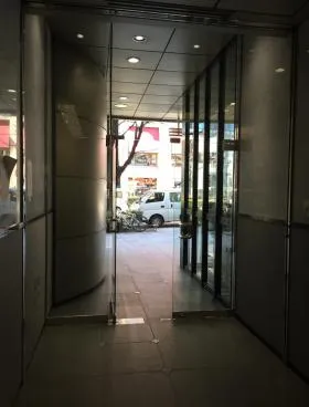 NH青山ビルの外観
