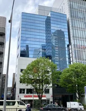 NH青山ビルの外観