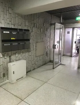 生泉市ヶ谷ビルの外観
