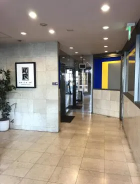 丸八青山ビルの外観