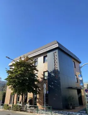 王子不動産青山ビルの外観