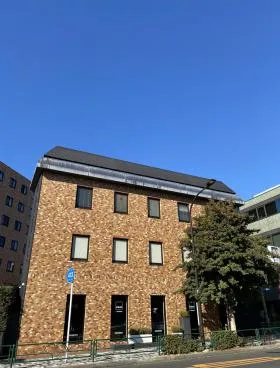 王子不動産青山ビルの外観