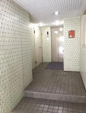 亀井橋ビルの外観
