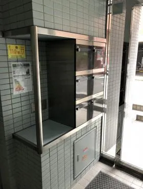 淡路町龍名館ビルの外観