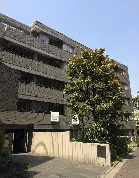 西新宿フォレストアネックスの外観